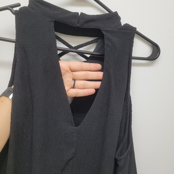 Black off the shoulder dress - Picture 5 of 6